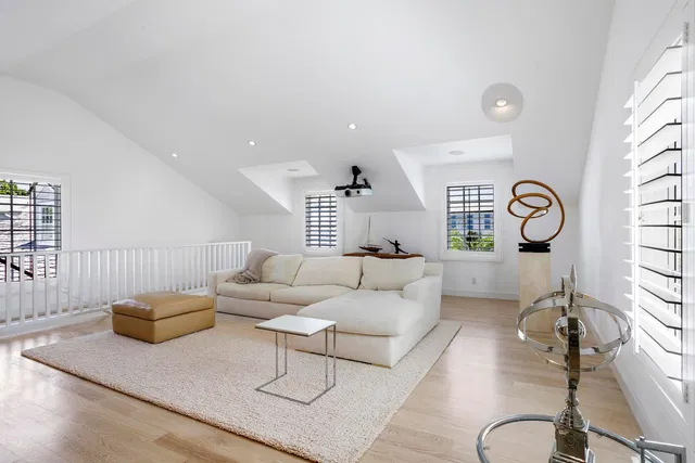 North End Palm Beach Residence photo 26