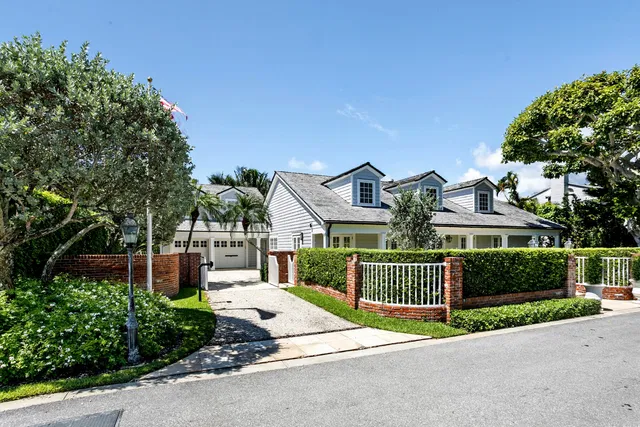 North End Palm Beach Residence photo 43