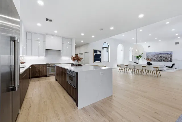  Residence photo 11