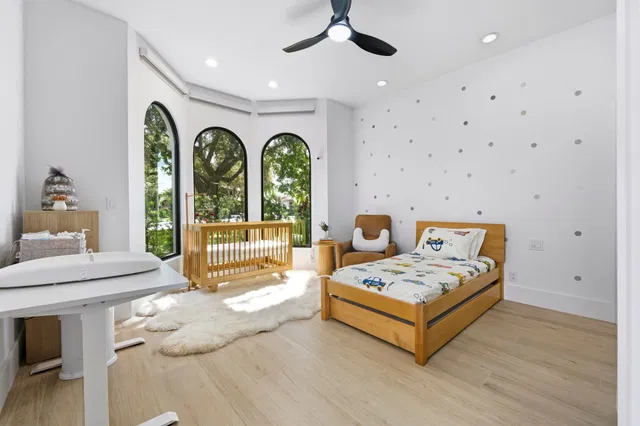  Residence photo 25