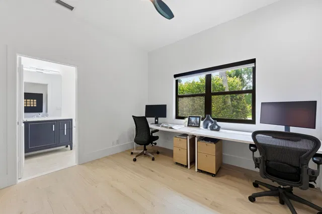  Residence photo 28