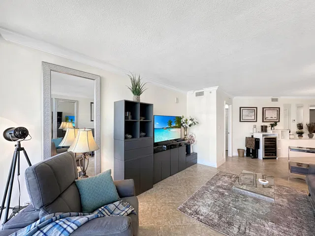 Tiara Singer Island Unit 20 B photo 7