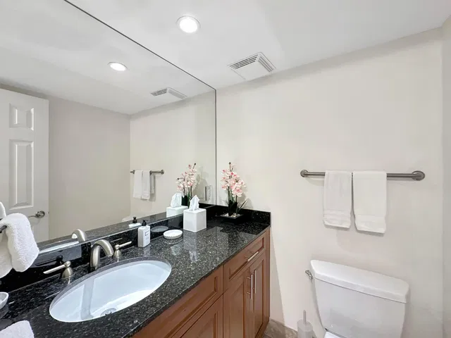 Tiara Singer Island Unit 20 B photo 17