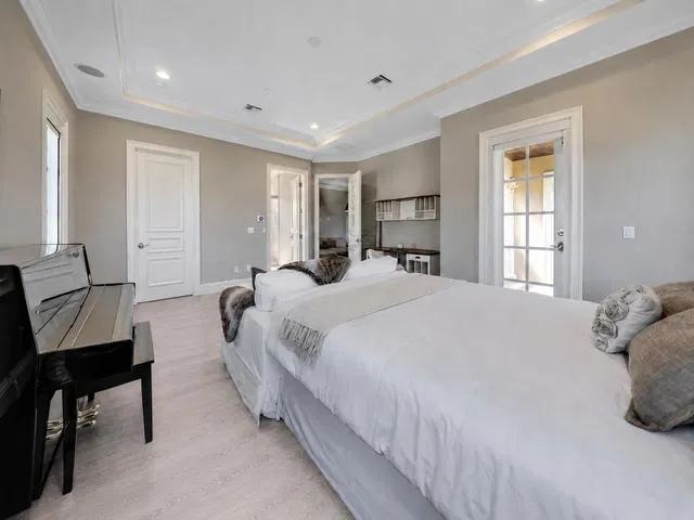 Residence photo 25