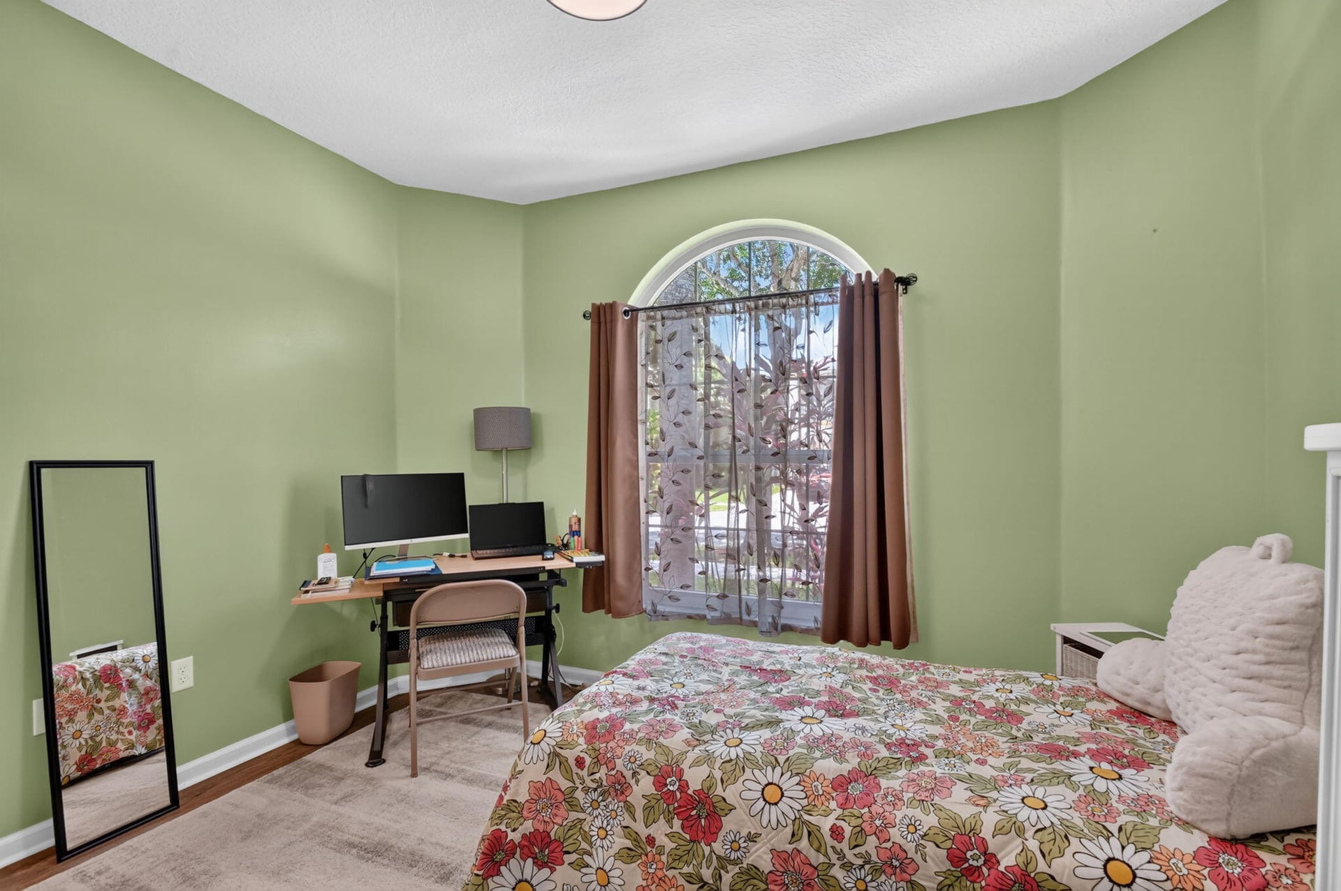 Residence photo 23