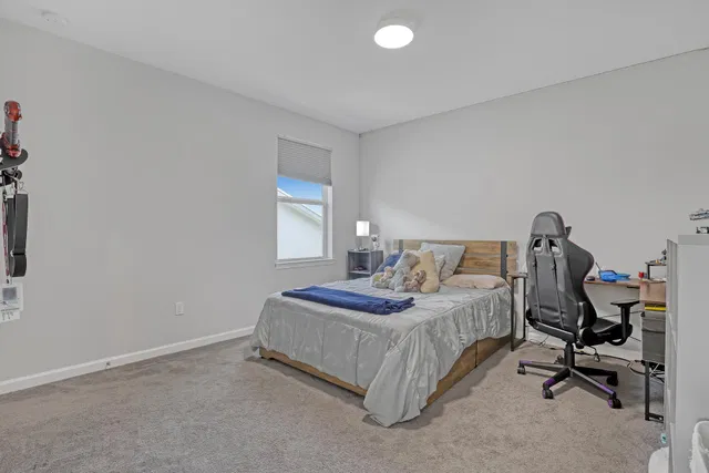 Residence photo 43