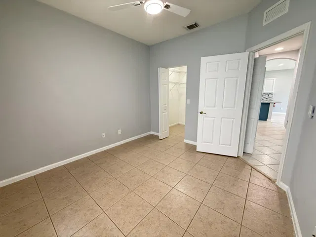  Residence photo 18