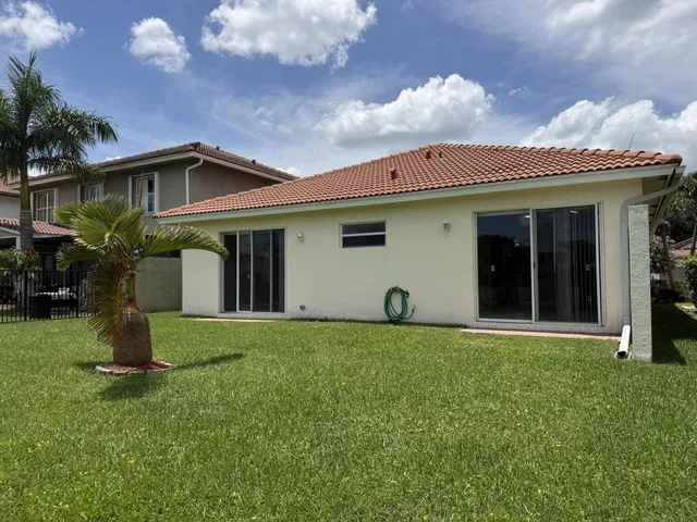  Residence photo 23