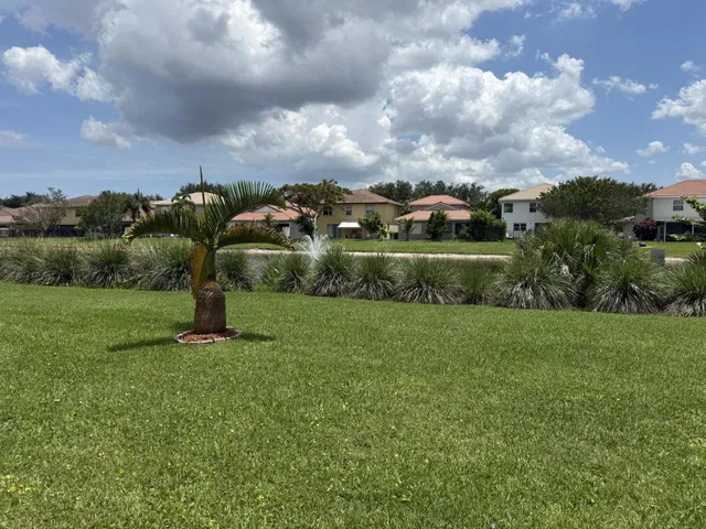  Residence photo 24