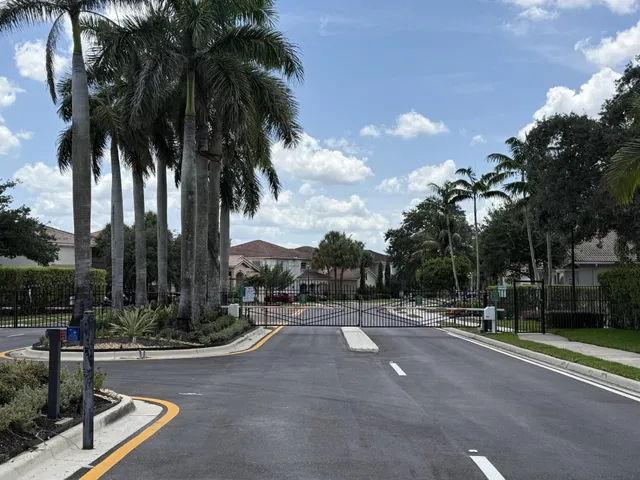  Residence photo 26