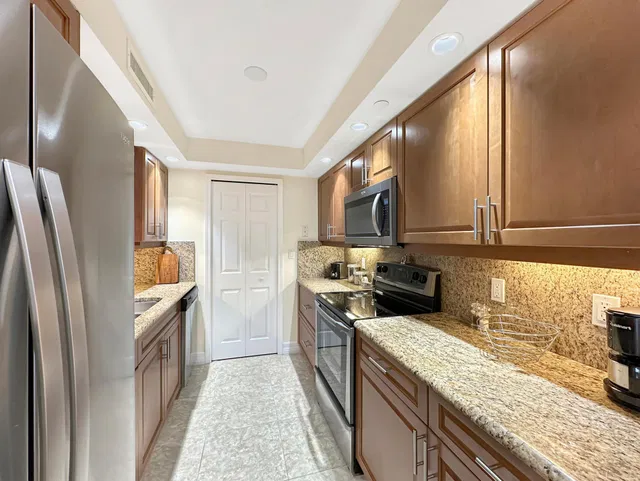 Tiara Singer Island Unit 20-b photo 12