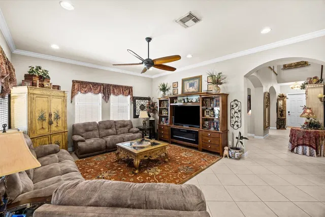 Residence photo 13