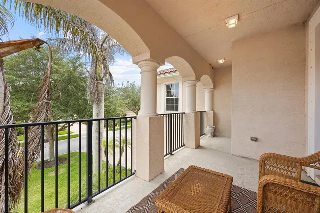 Residence photo 32