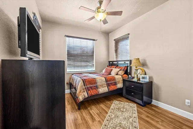Residence photo 51