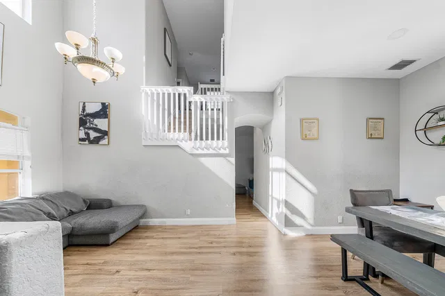  Residence photo 7