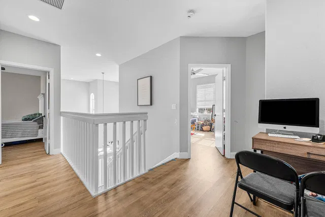  Residence photo 21