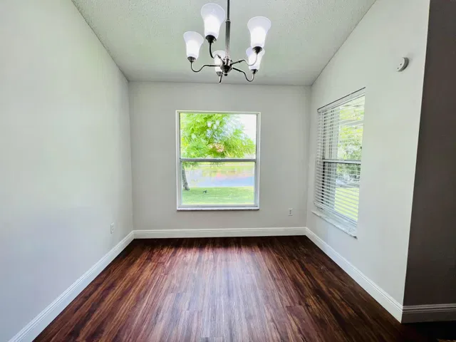Residence photo 7