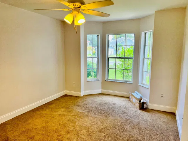 Residence photo 10