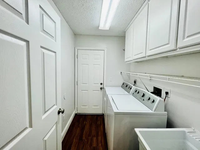 Residence photo 16
