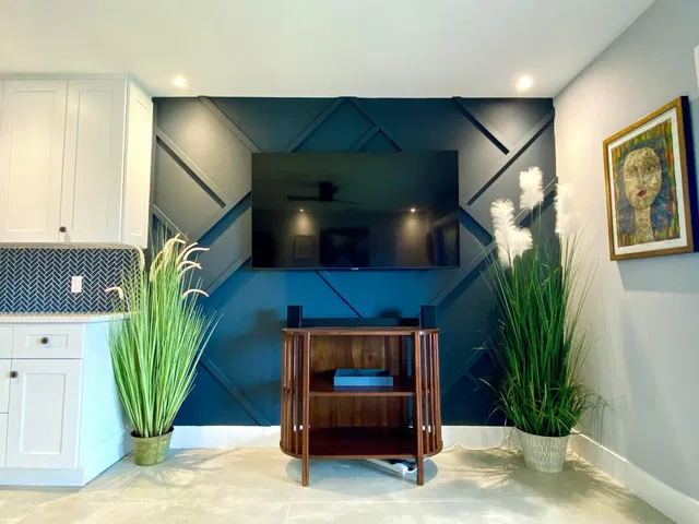 Unit 205 photo 5