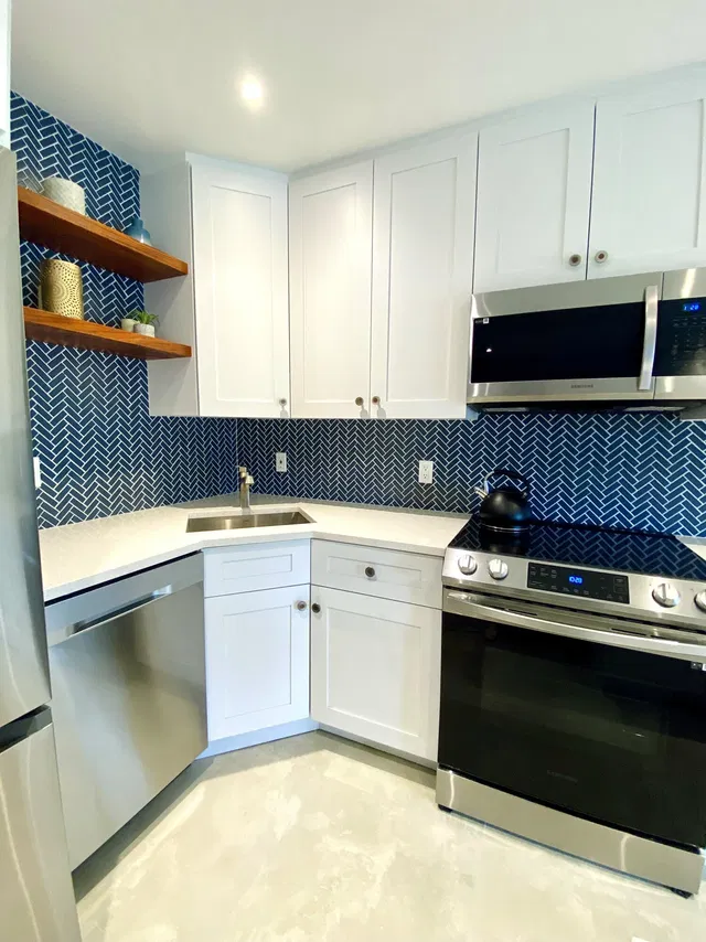 Unit 205 photo 8