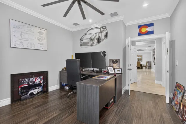 Residence photo 53