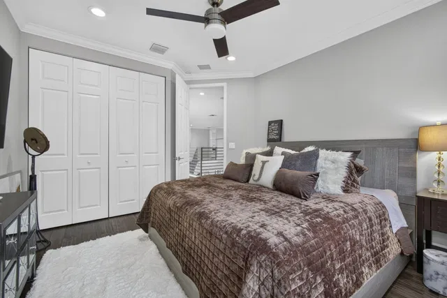 Residence photo 61