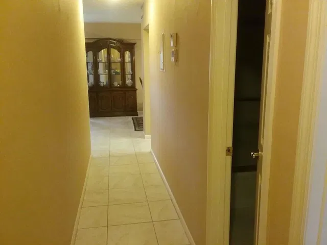 Unit E photo 5