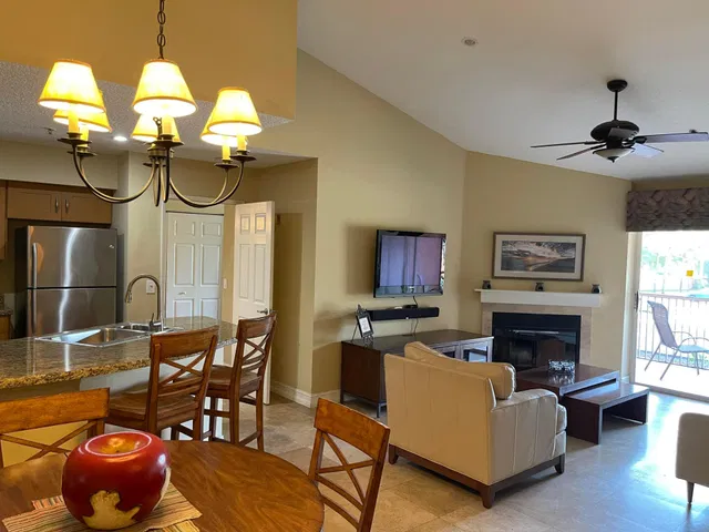 Unit 205 photo 18