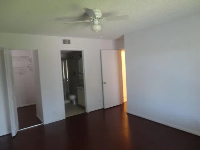  Unit C2 photo 5