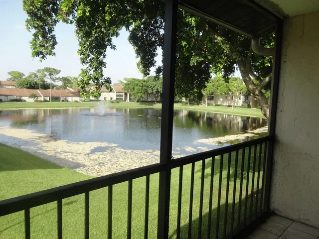  Unit C2 photo 8
