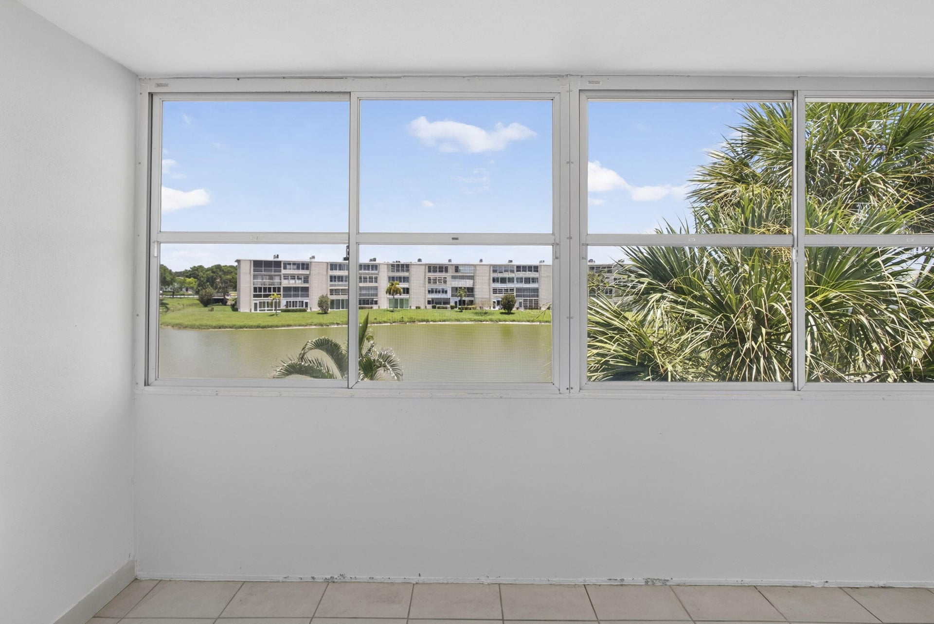  Residence photo 17