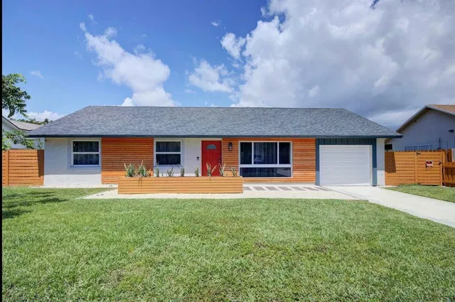 Residence photo 2