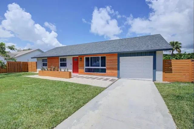 Residence photo 3