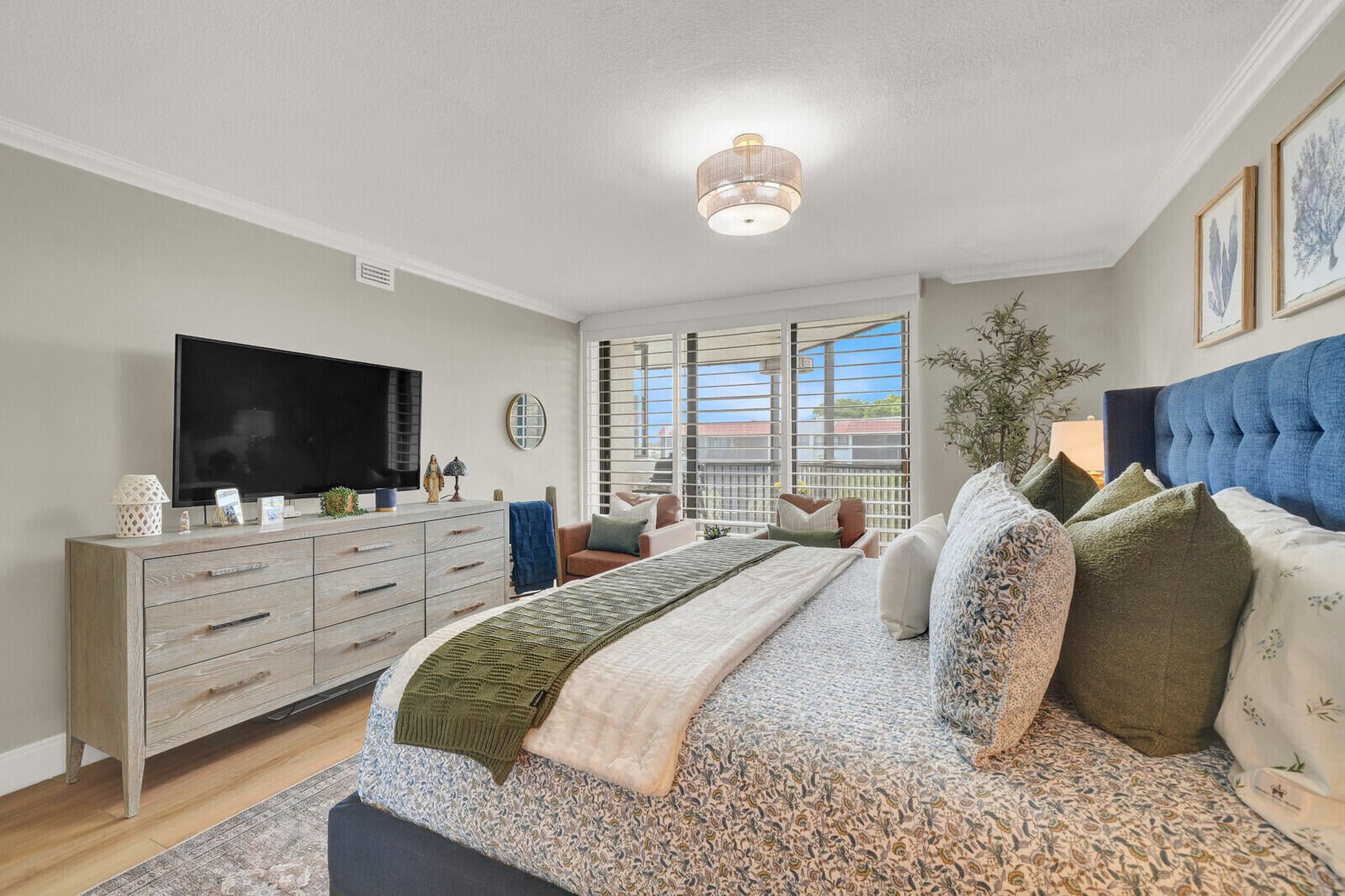 Unit 403 photo 19