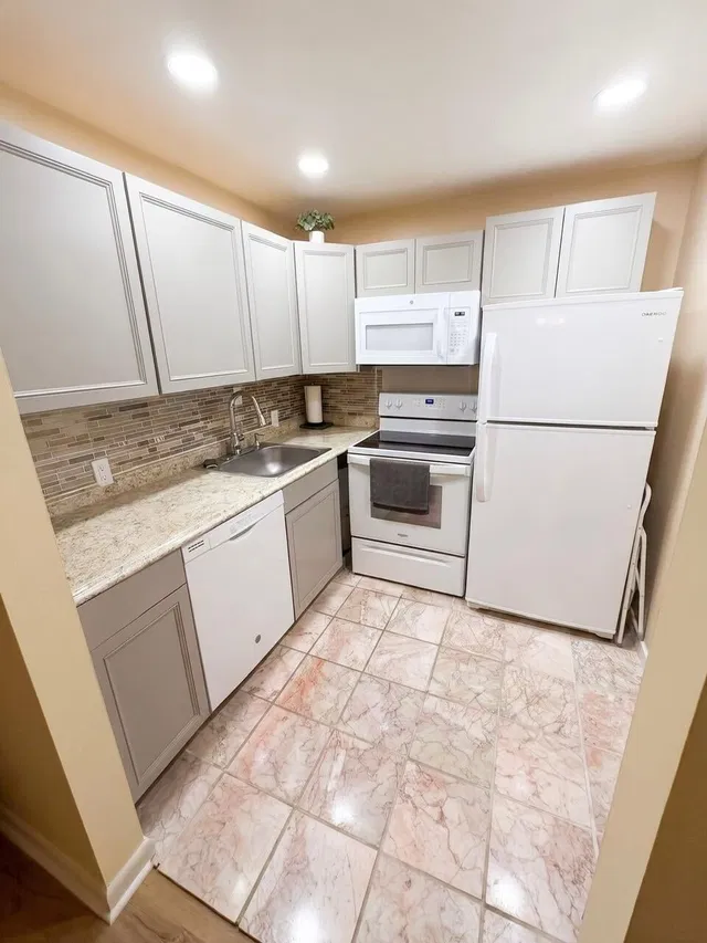  Residence photo 12