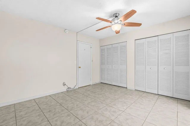 Residence photo 16