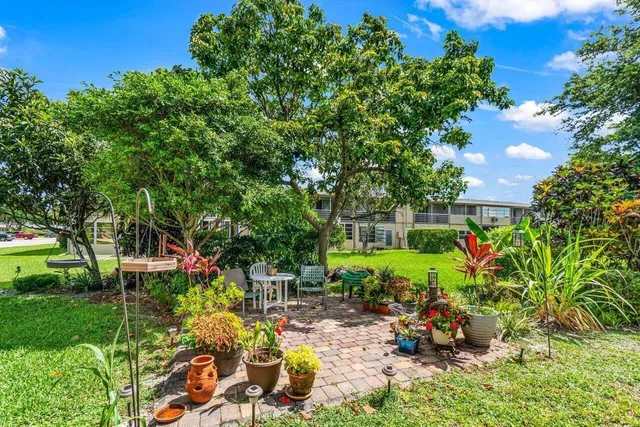 Residence photo 23