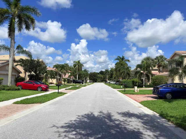 Residence photo 3