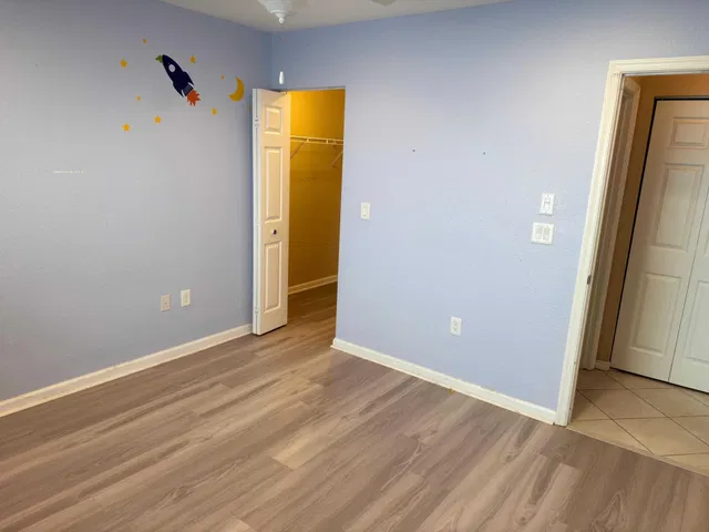 Residence photo 19