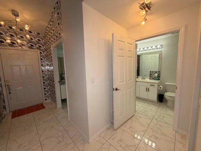 Residence photo 23