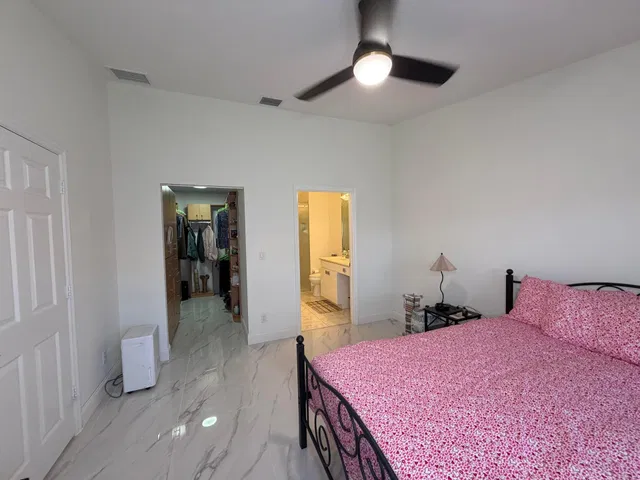 Residence photo 24