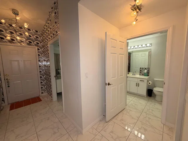 Residence photo 27