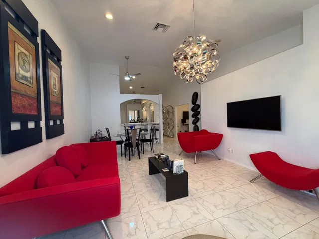 Residence photo 31