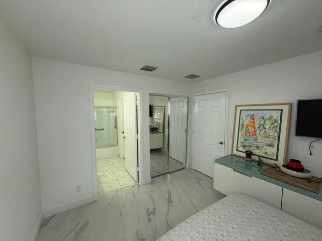 Residence photo 32