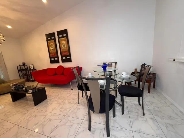 Residence photo 35
