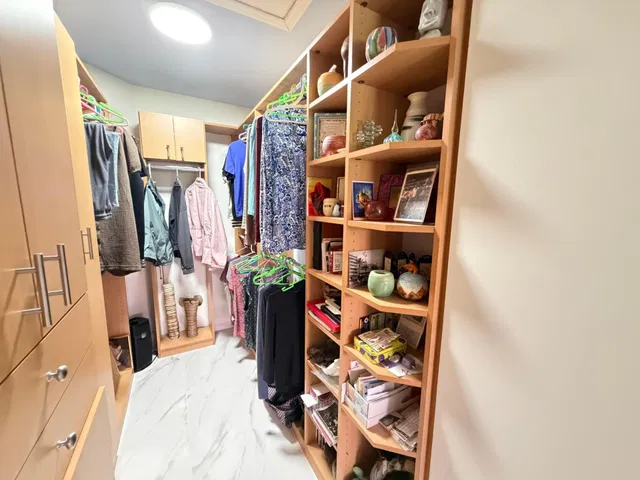 Residence photo 36