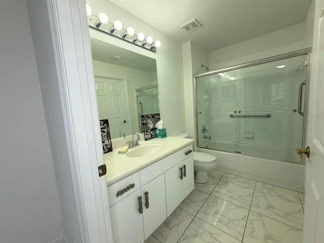 Residence photo 38