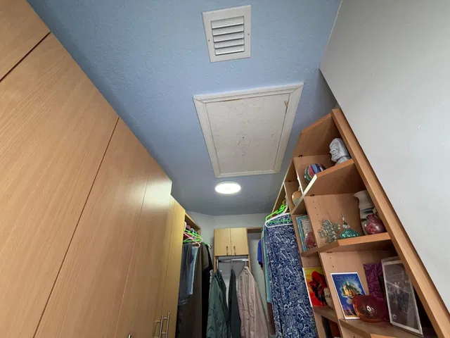 Residence photo 41