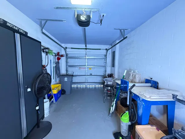 Residence photo 43